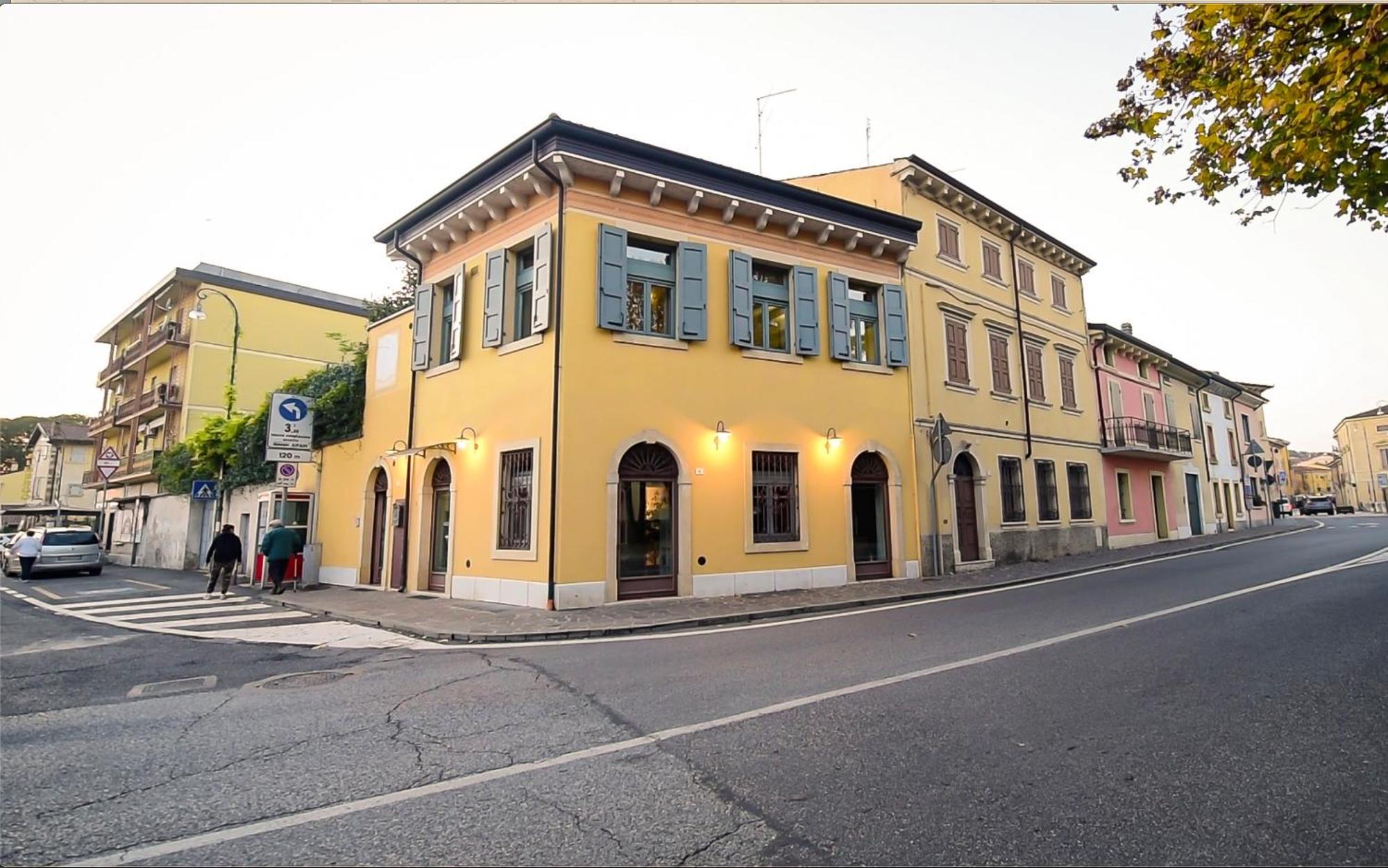 Giohouse4 Apartment Valeggio sul Mincio Luaran gambar
